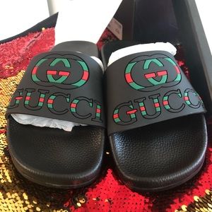 Gucci logo rubber slide sandals